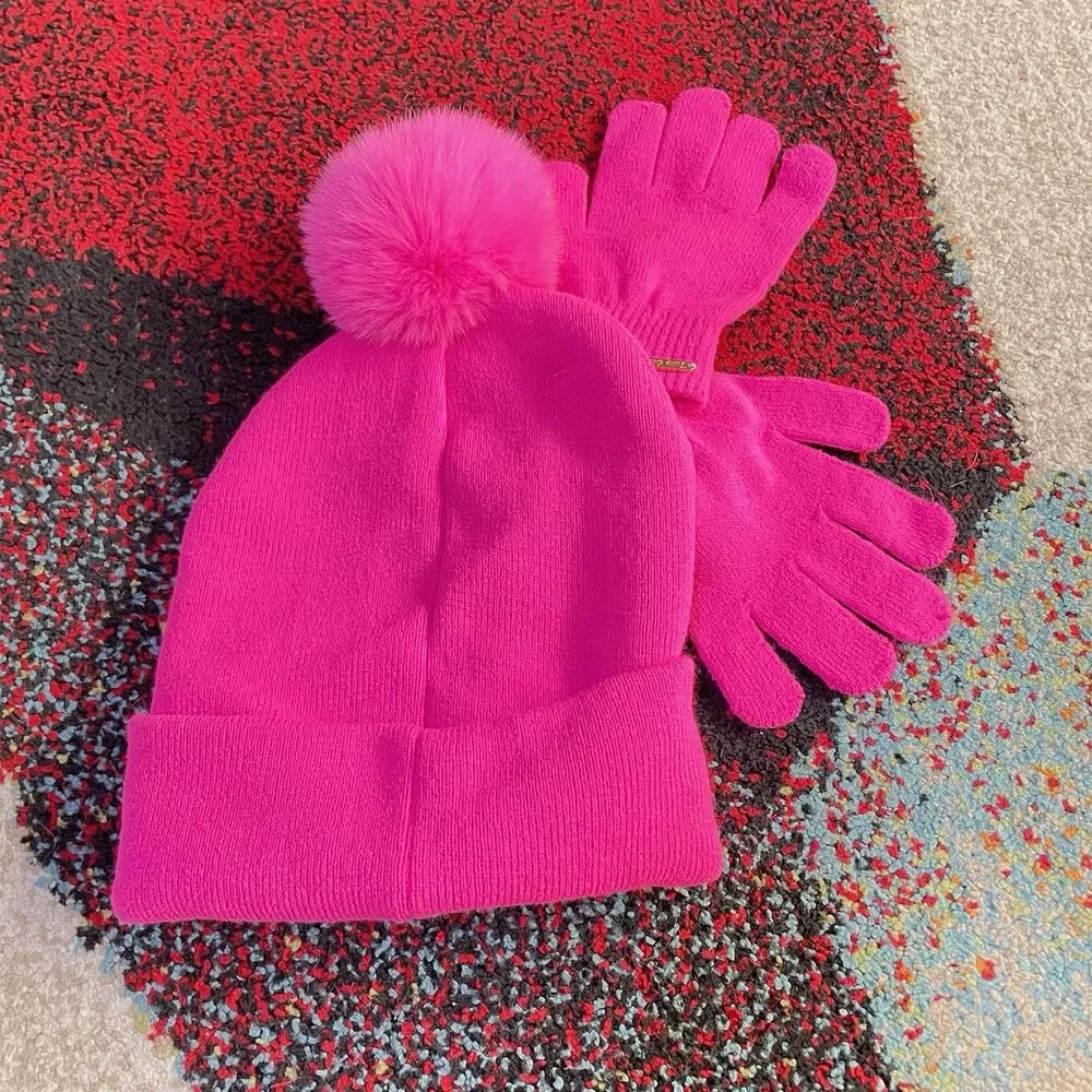Juicy Couture Girls Pink Beanie Hat & Gloves Set Pom Pom Winter